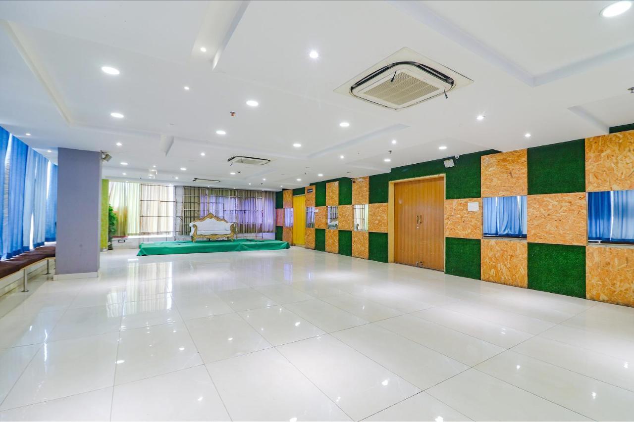Fabhotel Aamantran & Banquet Halls - Nr Rtc X Roads Metro Station Hyderabad Eksteriør bilde