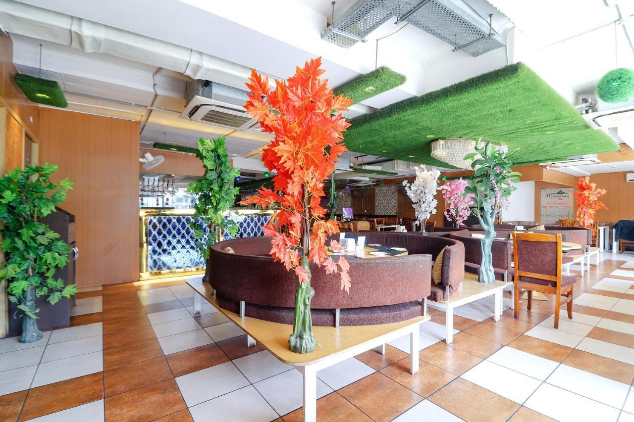 Fabhotel Aamantran & Banquet Halls - Nr Rtc X Roads Metro Station Hyderabad Eksteriør bilde