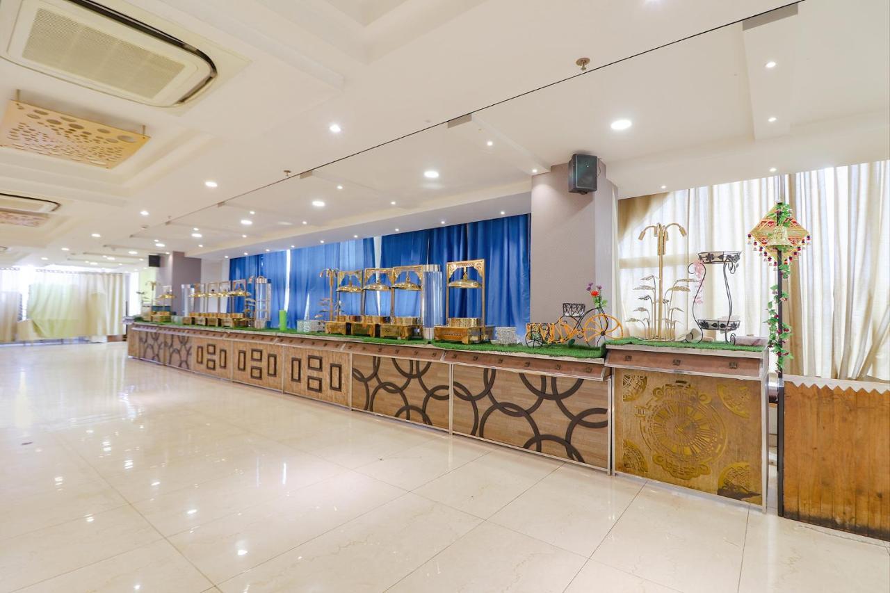 Fabhotel Aamantran & Banquet Halls - Nr Rtc X Roads Metro Station Hyderabad Eksteriør bilde